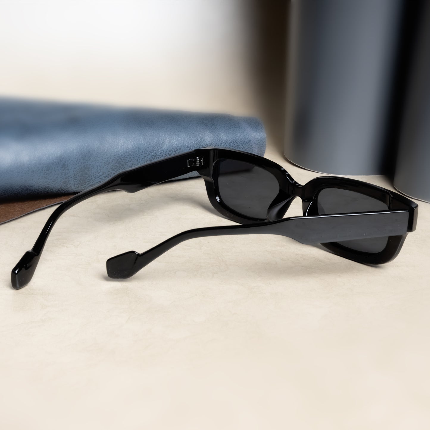 Thunder Full Black Rectangle Sunglasses