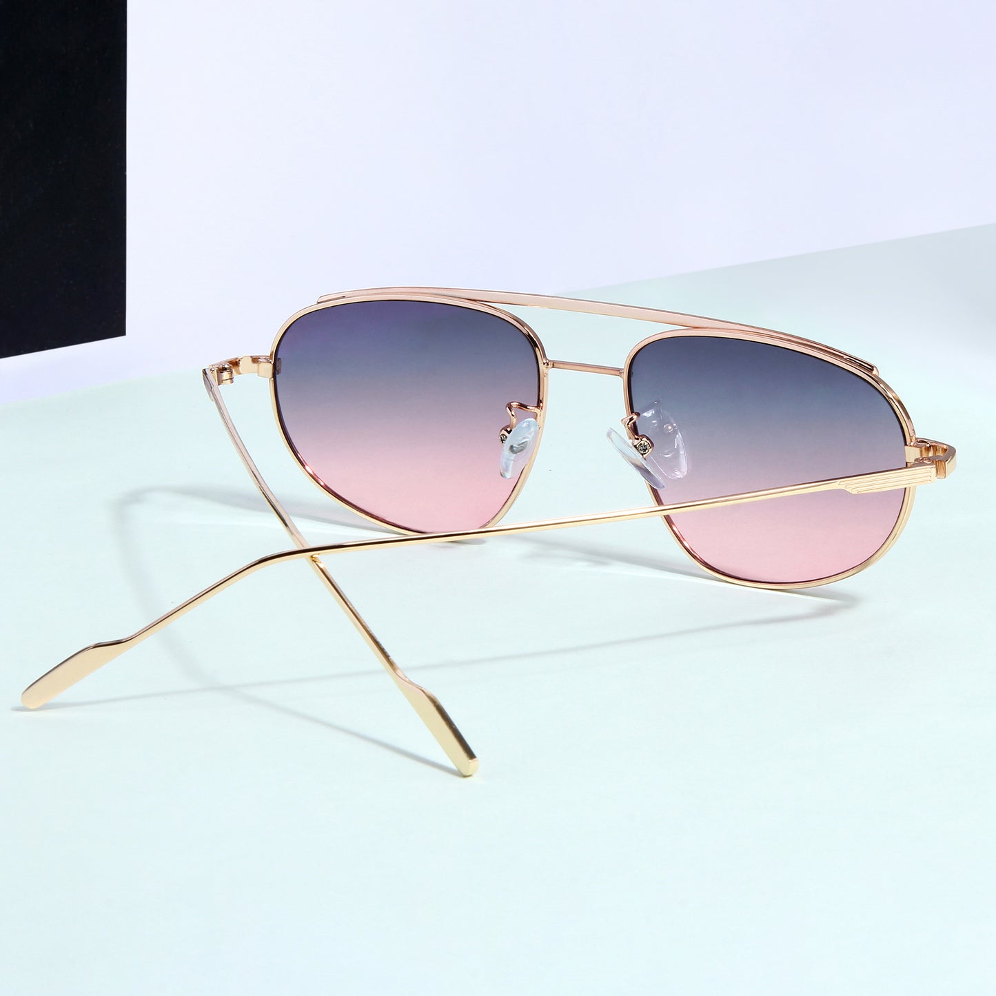 Opal. Gold Pink Gradient Pilot Sunglasses