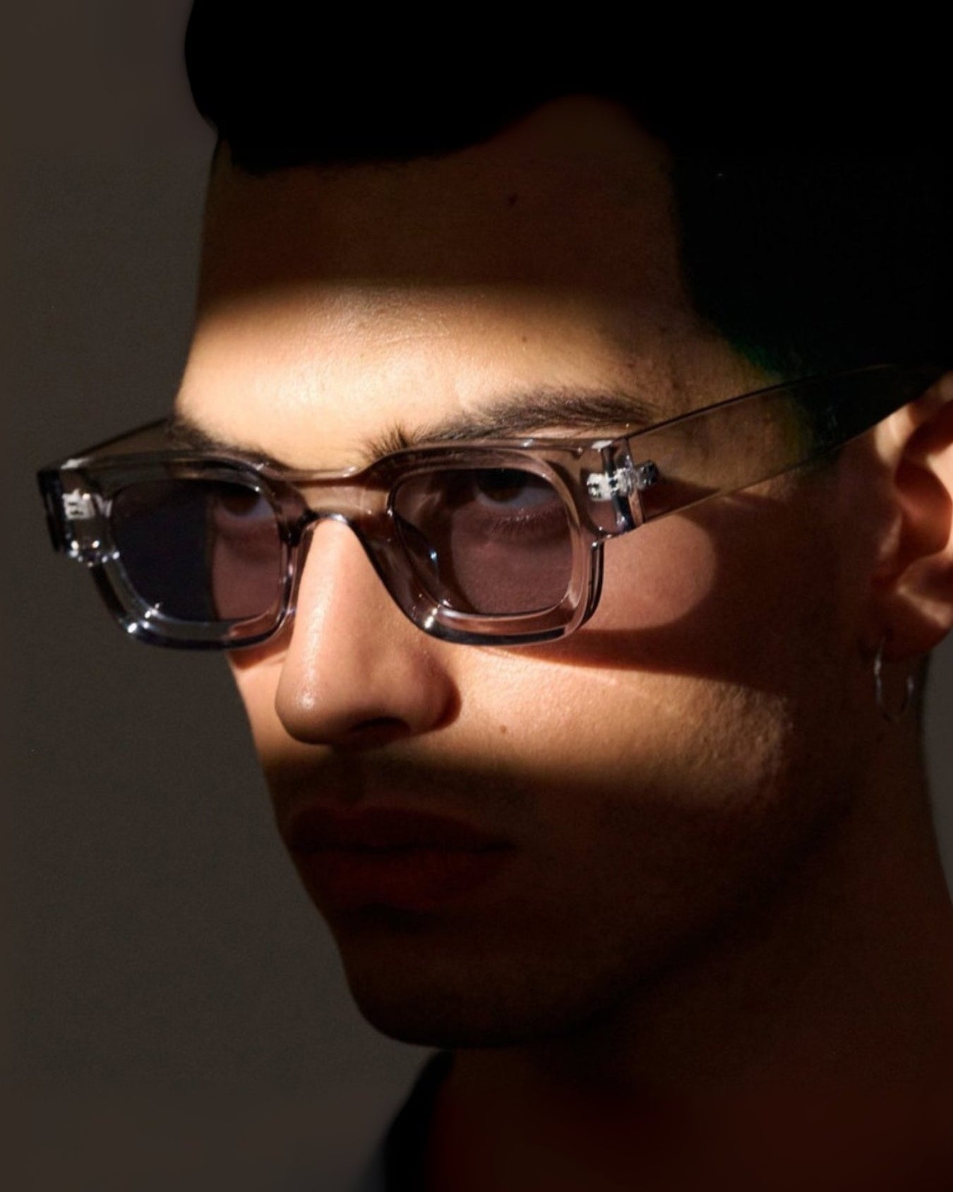 Vintage V1 Gray Black Square Sunglasses