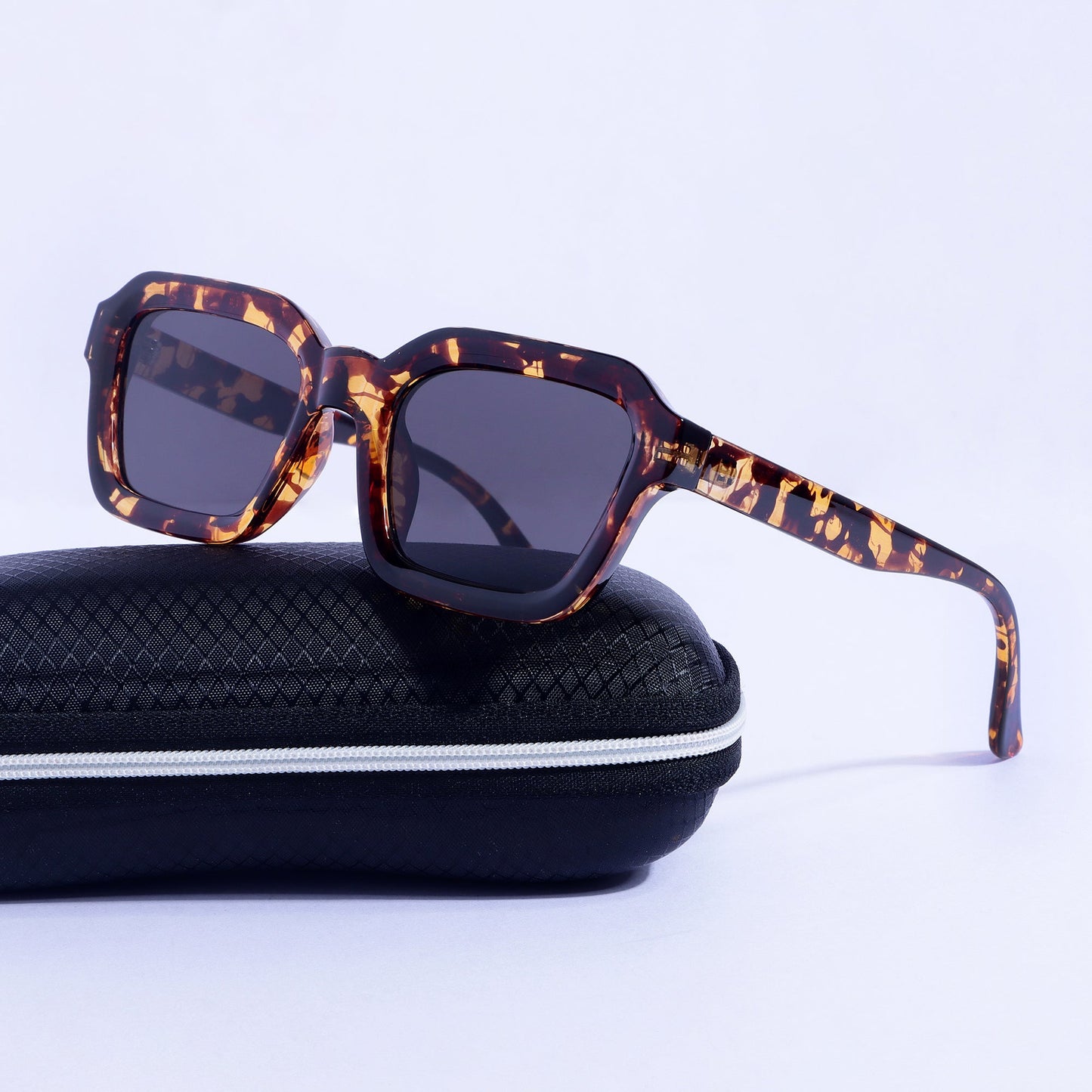 Hunter Tortoise Brown Black Square Sunglasses
