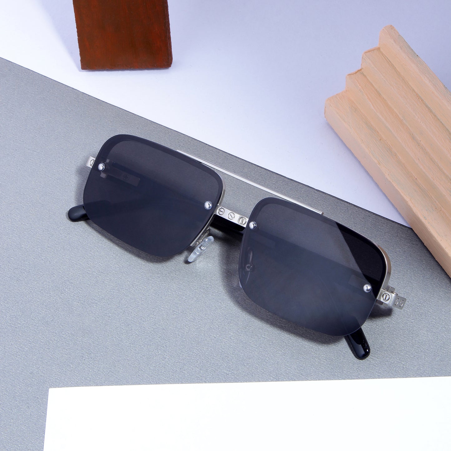 GG2317 Silver Black Rectangle Sunglasses
