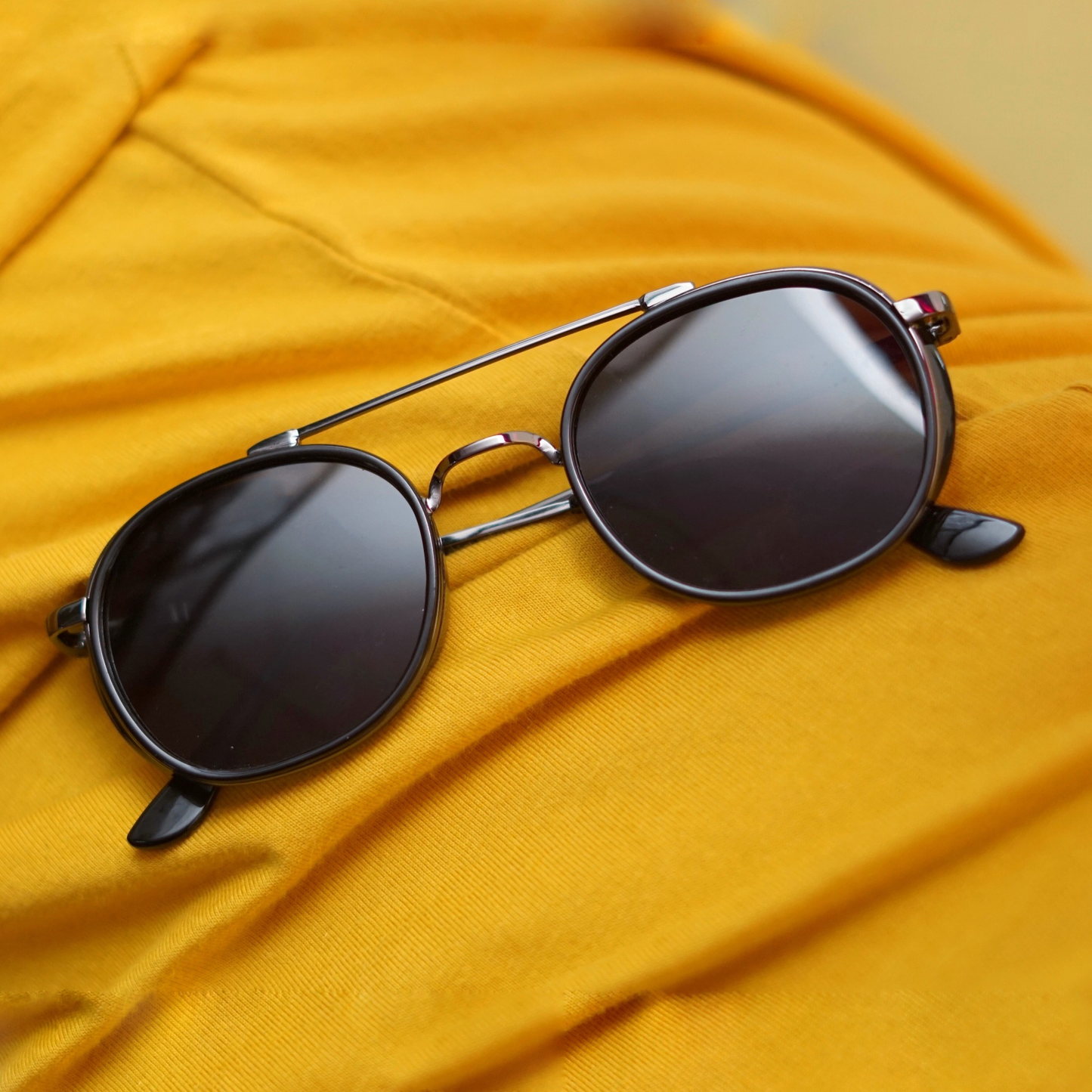 Full Black Metal Frame Round Sunglasses