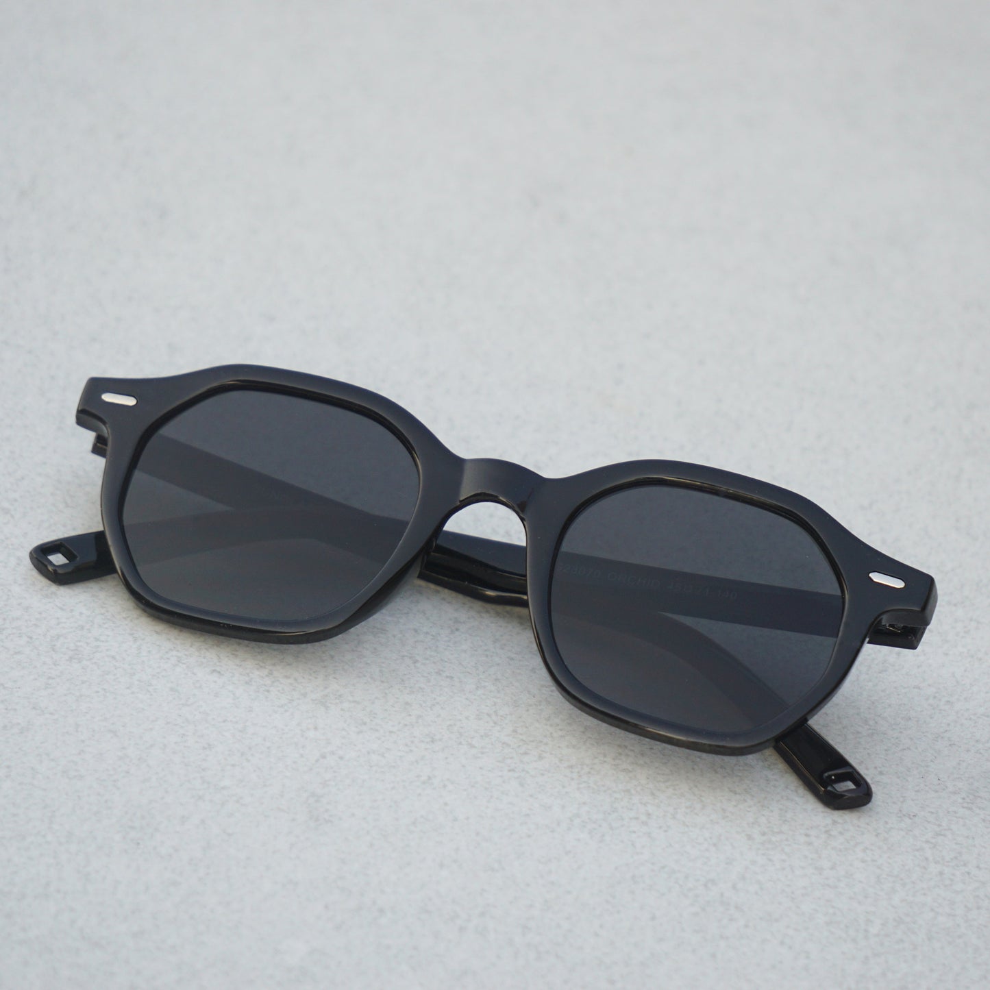 Orchid Black Round Sunglasses