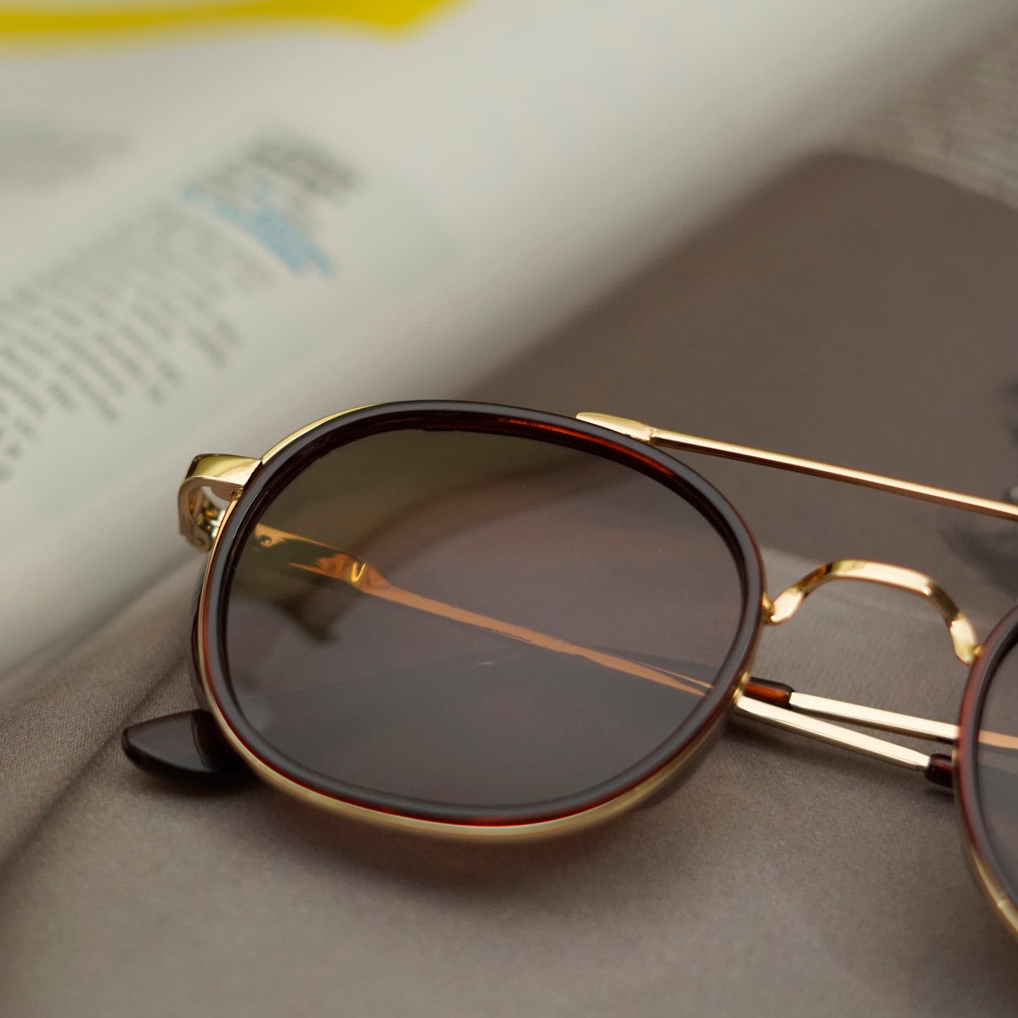 Golden Brown Metal Frame Round Sunglasses