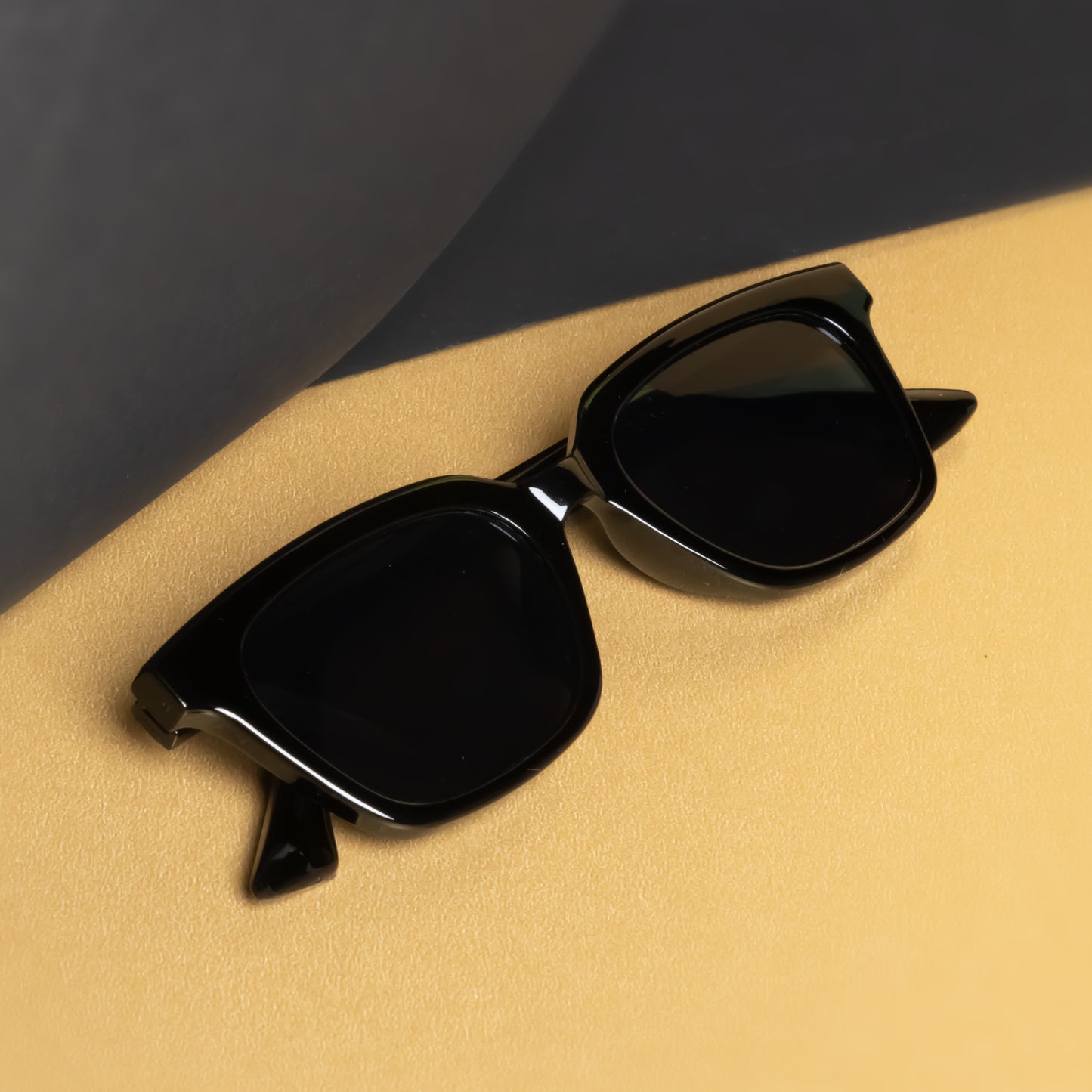 Marco Full Black Rectangle Sunglasses