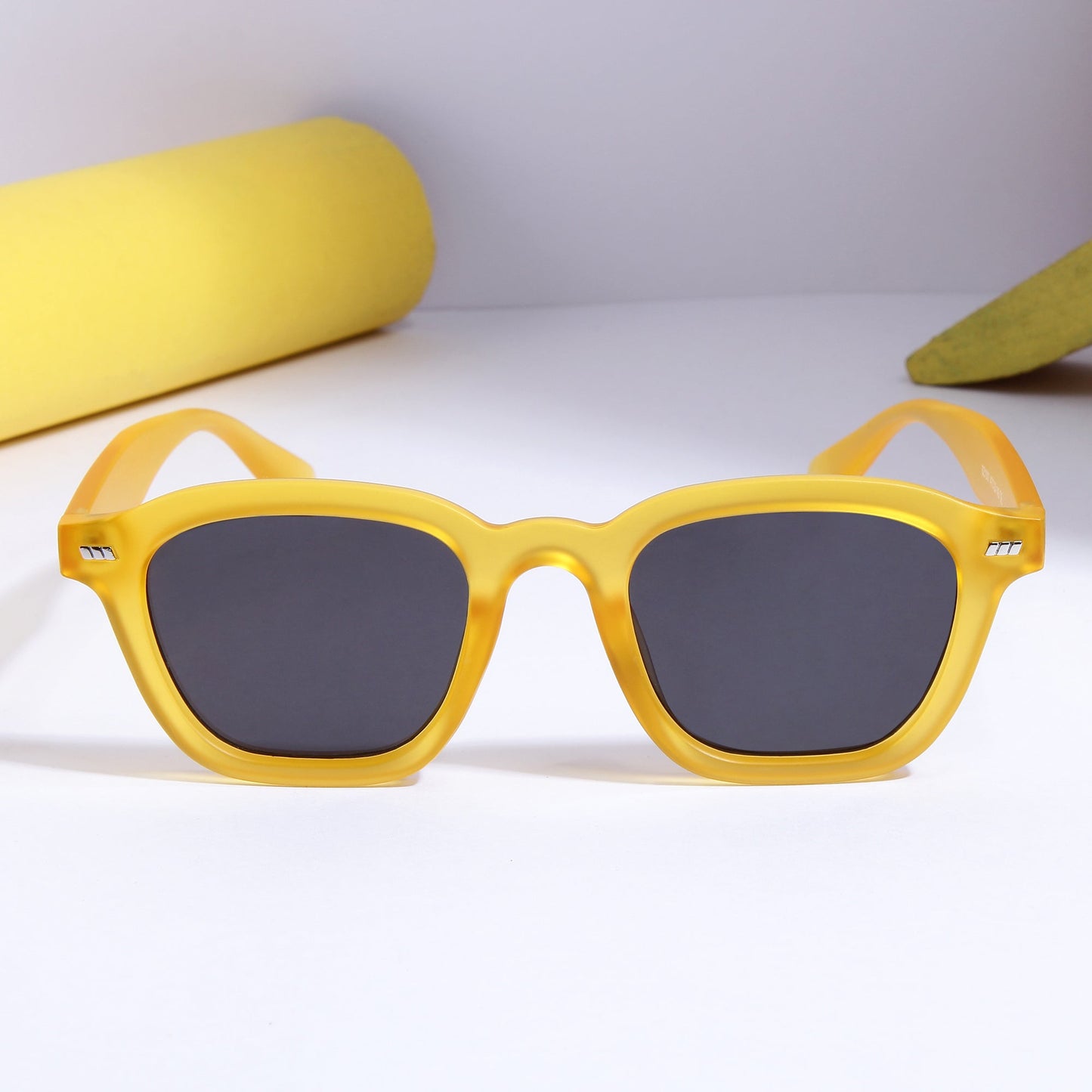 Spark Yellow Black Rectangle Sunglasses
