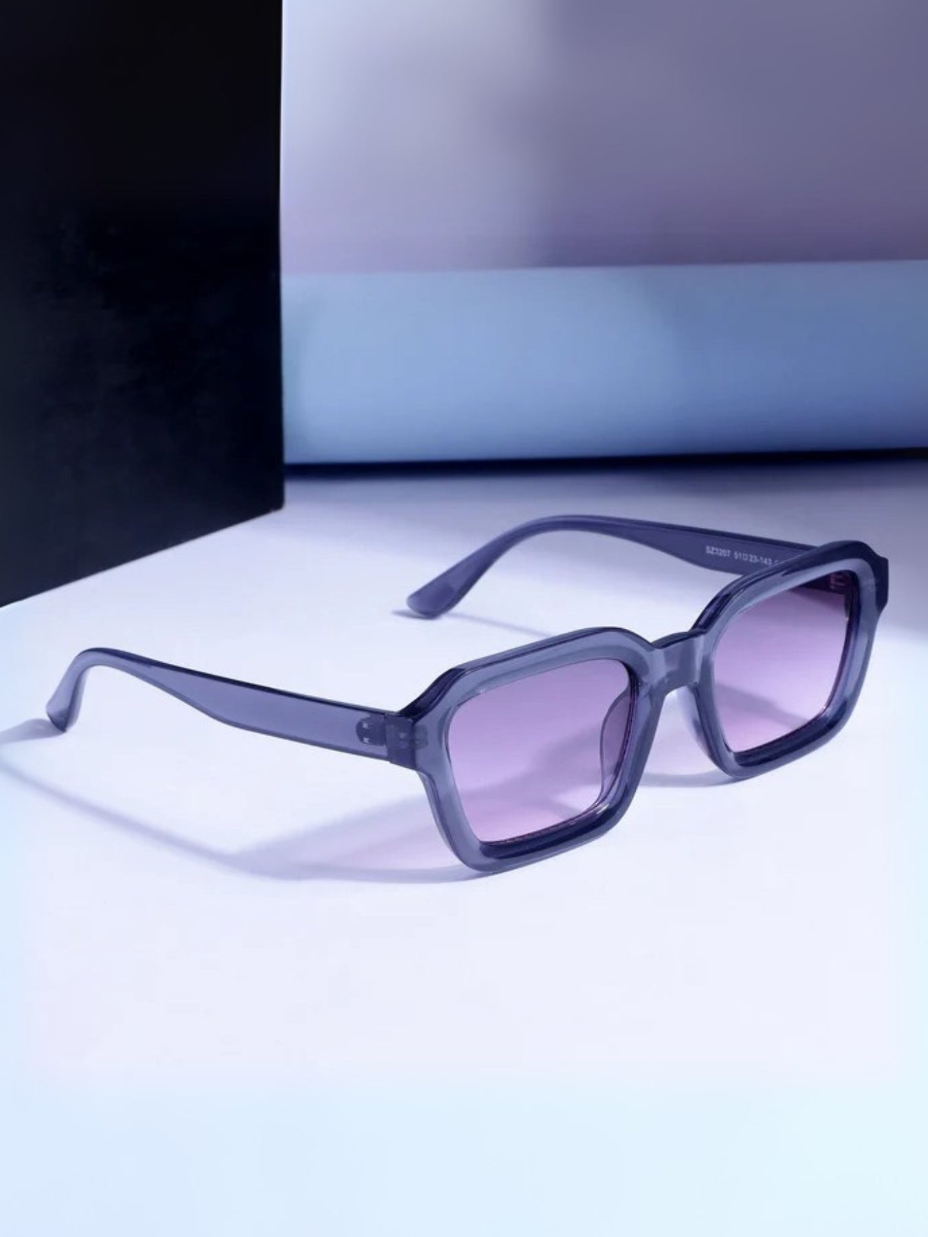 Hunter Grey Purple Gradient Square Sunglasses