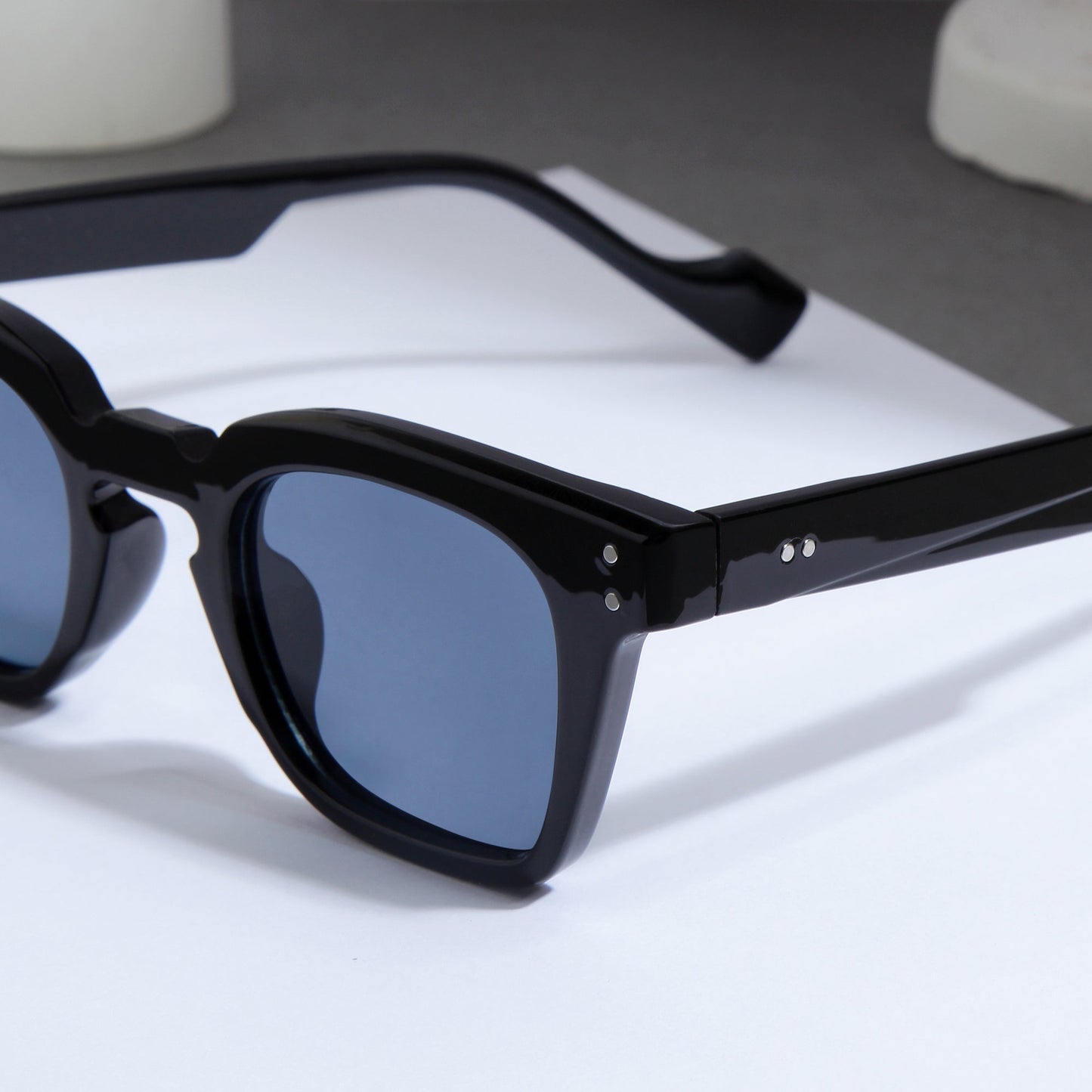 Full Black SZ 2001 Square Sunglasses