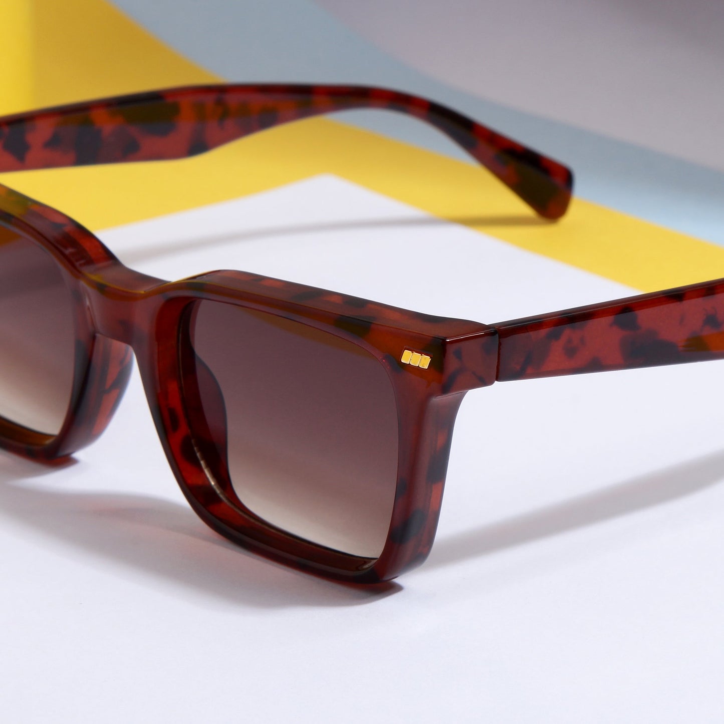 Castels Tortoise Brown Rectangle Sunglasses