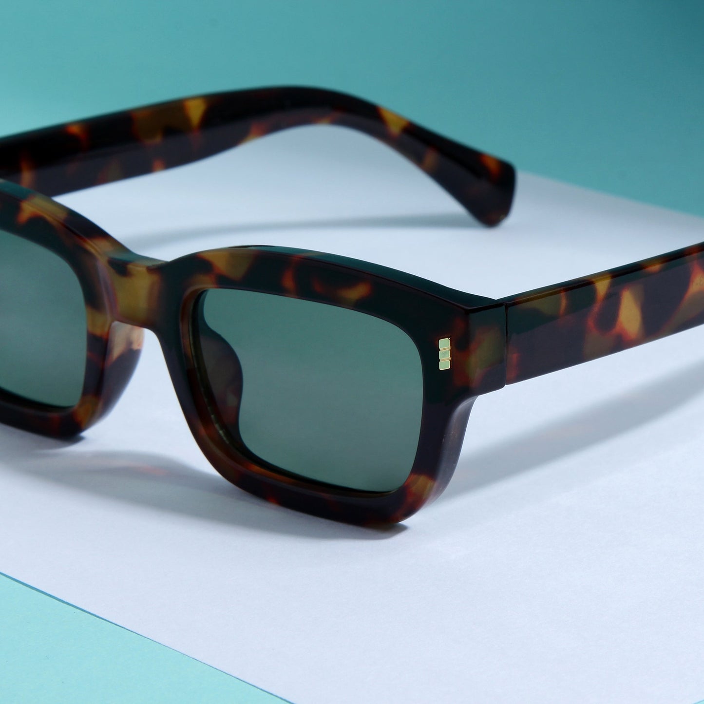 Lizard Tortoise Green Rectangle Sunglasses
