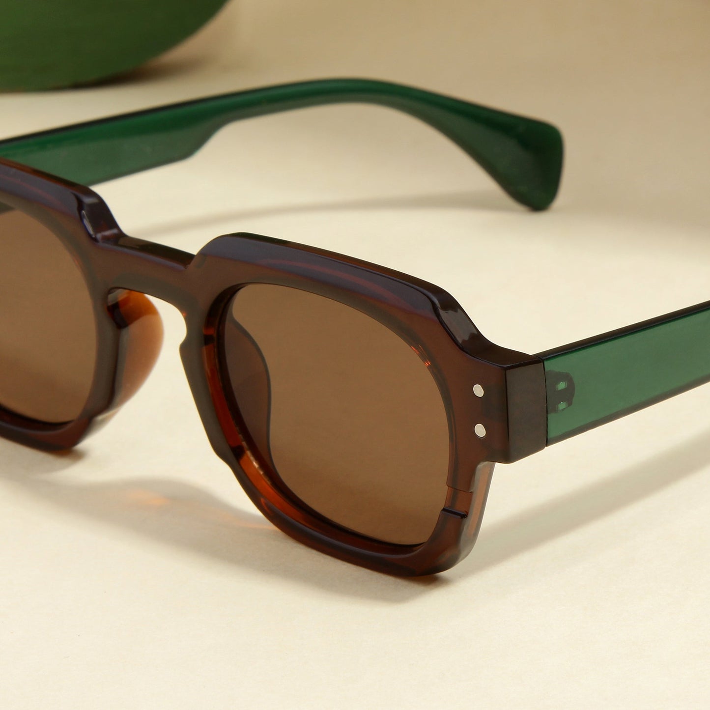 Green Brown Brown SZ 2004 Round Sunglasses