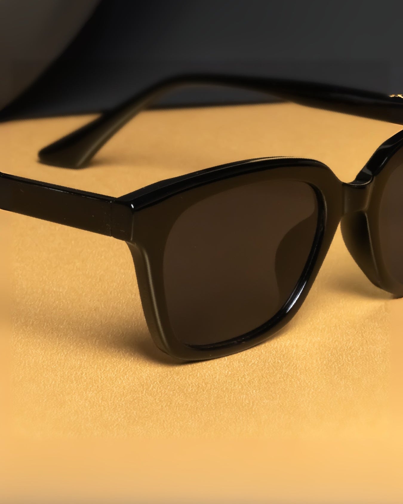 Marco Full Black Rectangle Sunglasses