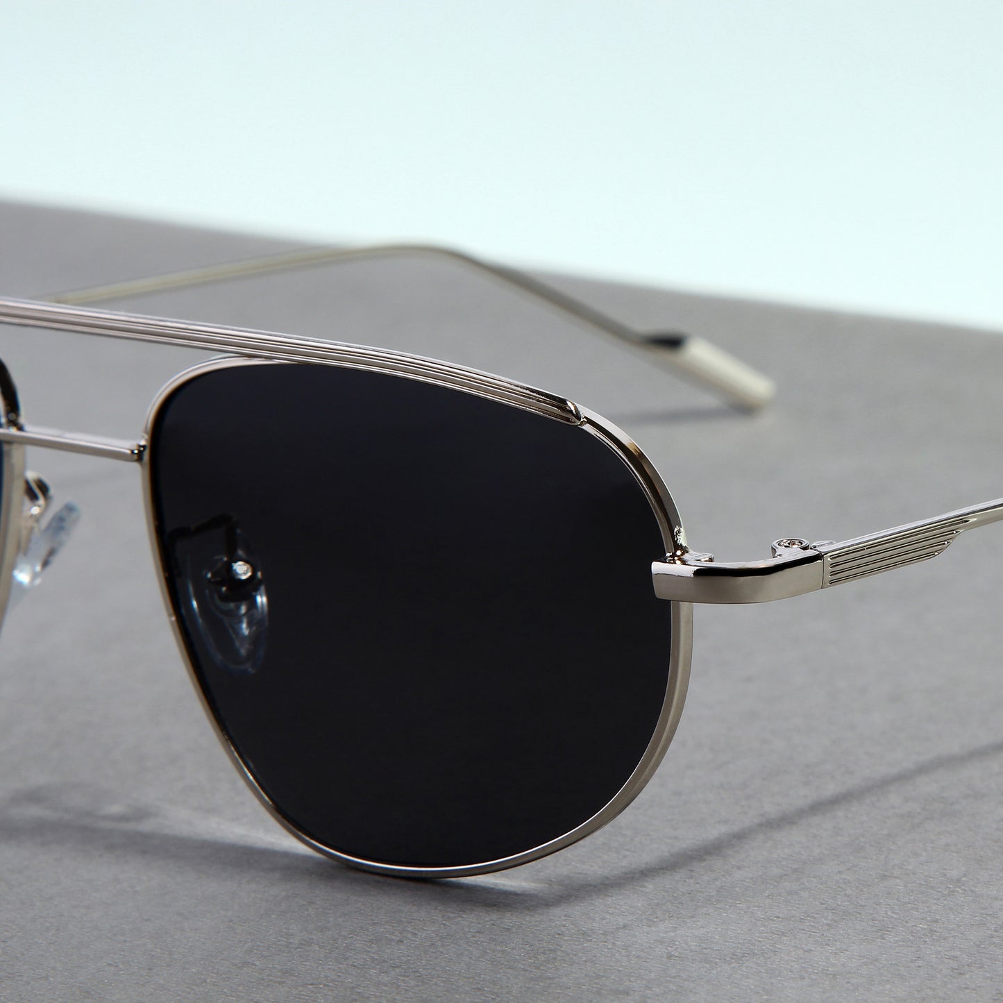 Silver Black Pilot Sunglasses