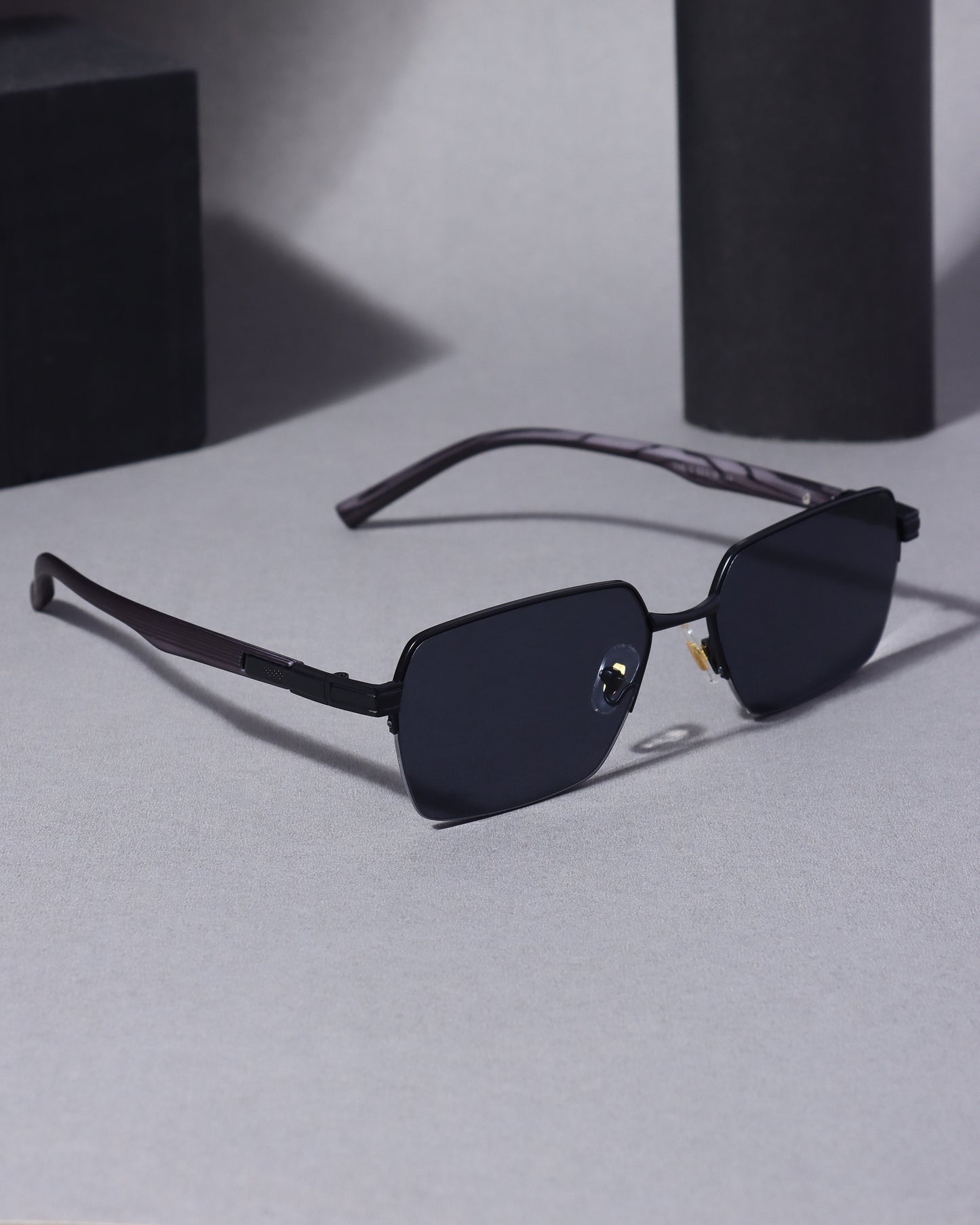 Full Black GG010 Rectangle Half rim sunglasses