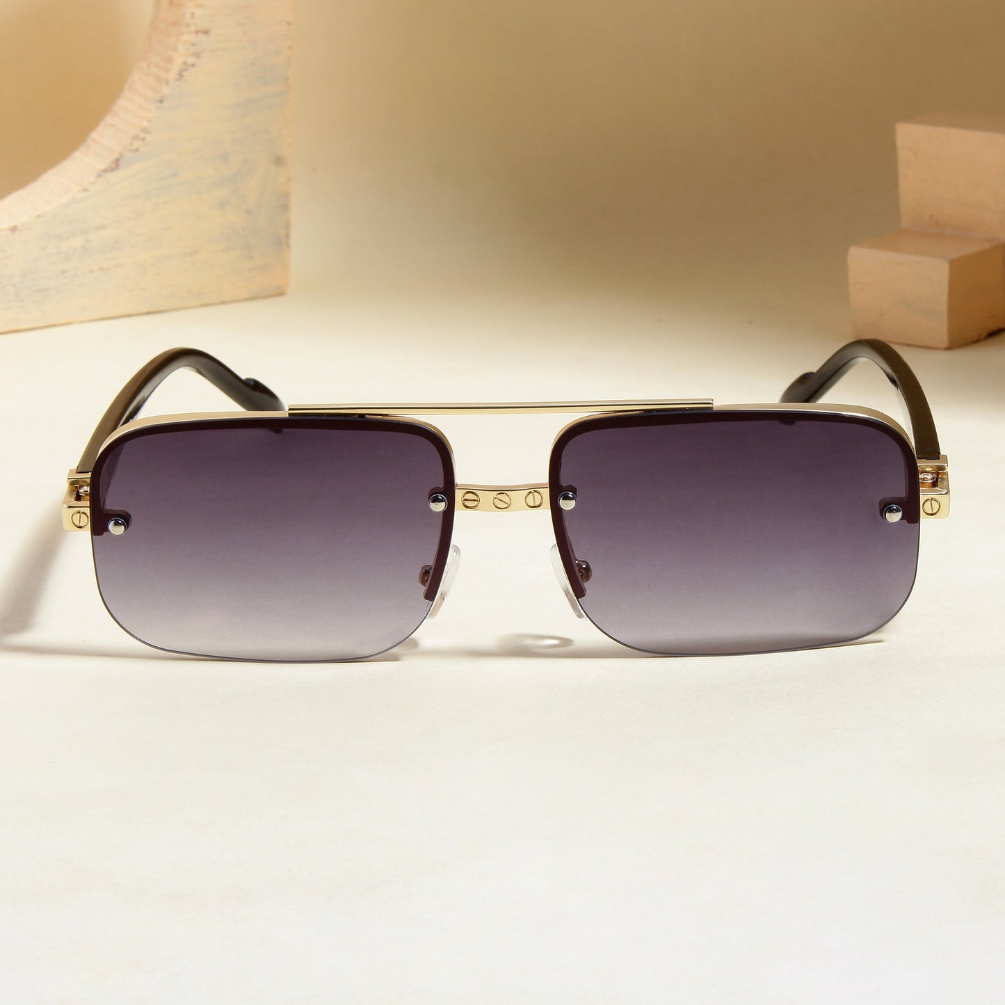GG2317 Gold and Black Gradient Rectangle Sunglasses