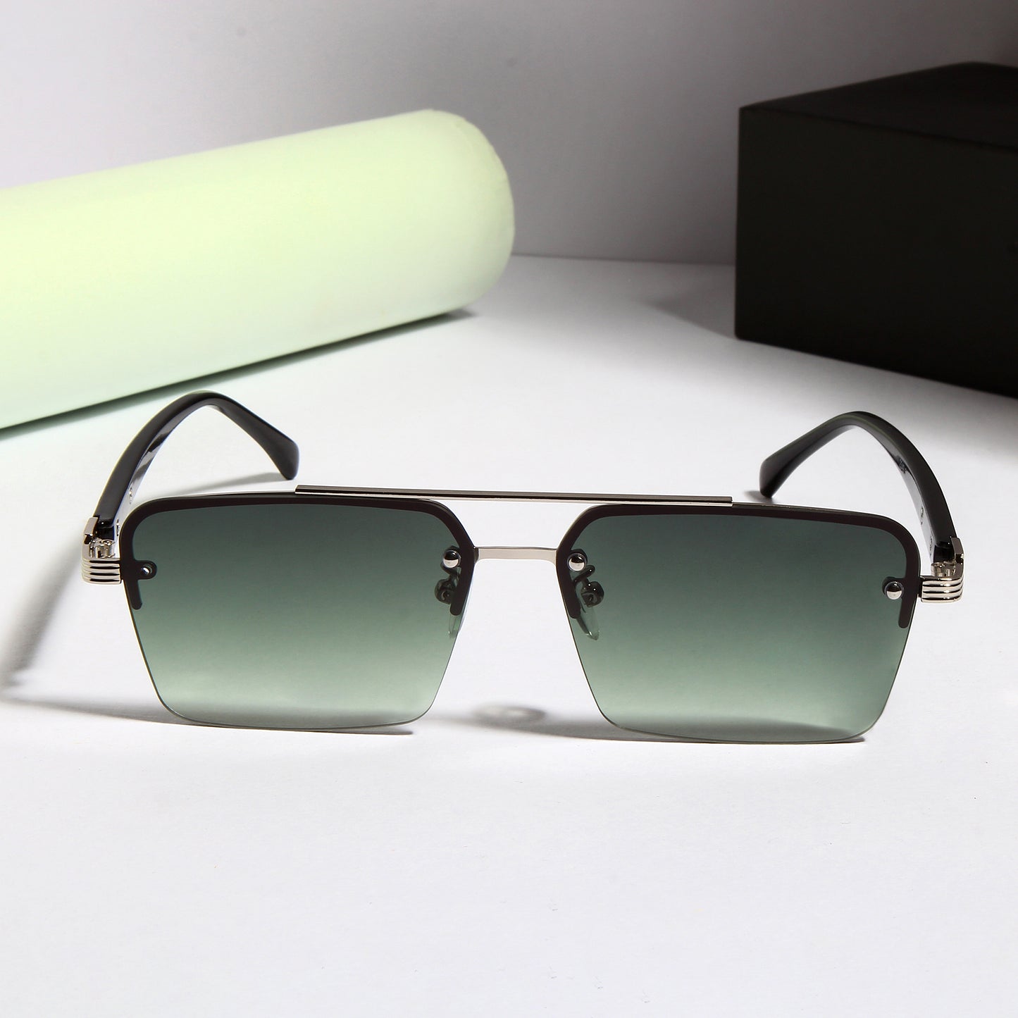 GG2349 Black Green Gradient Rectangle Sunglasses