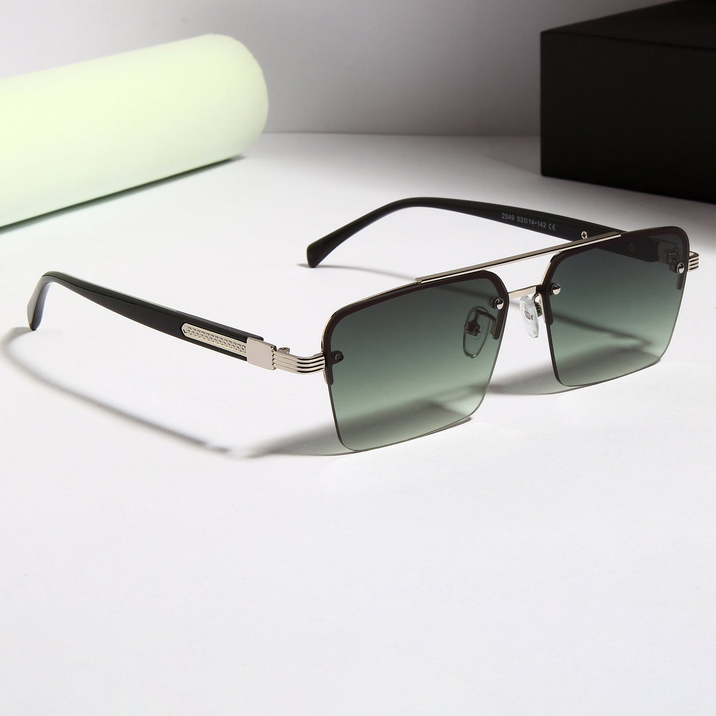 GG2349 Black Green Gradient Rectangle Sunglasses