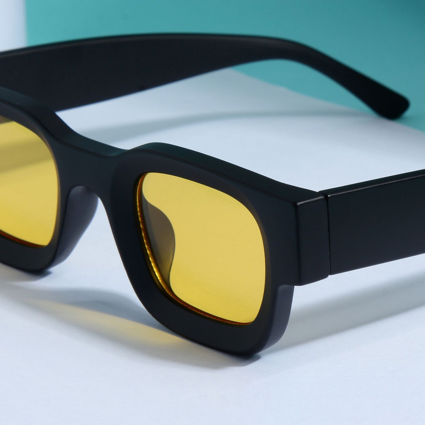 Vintage V1 Black Yellow Square Sunglasses