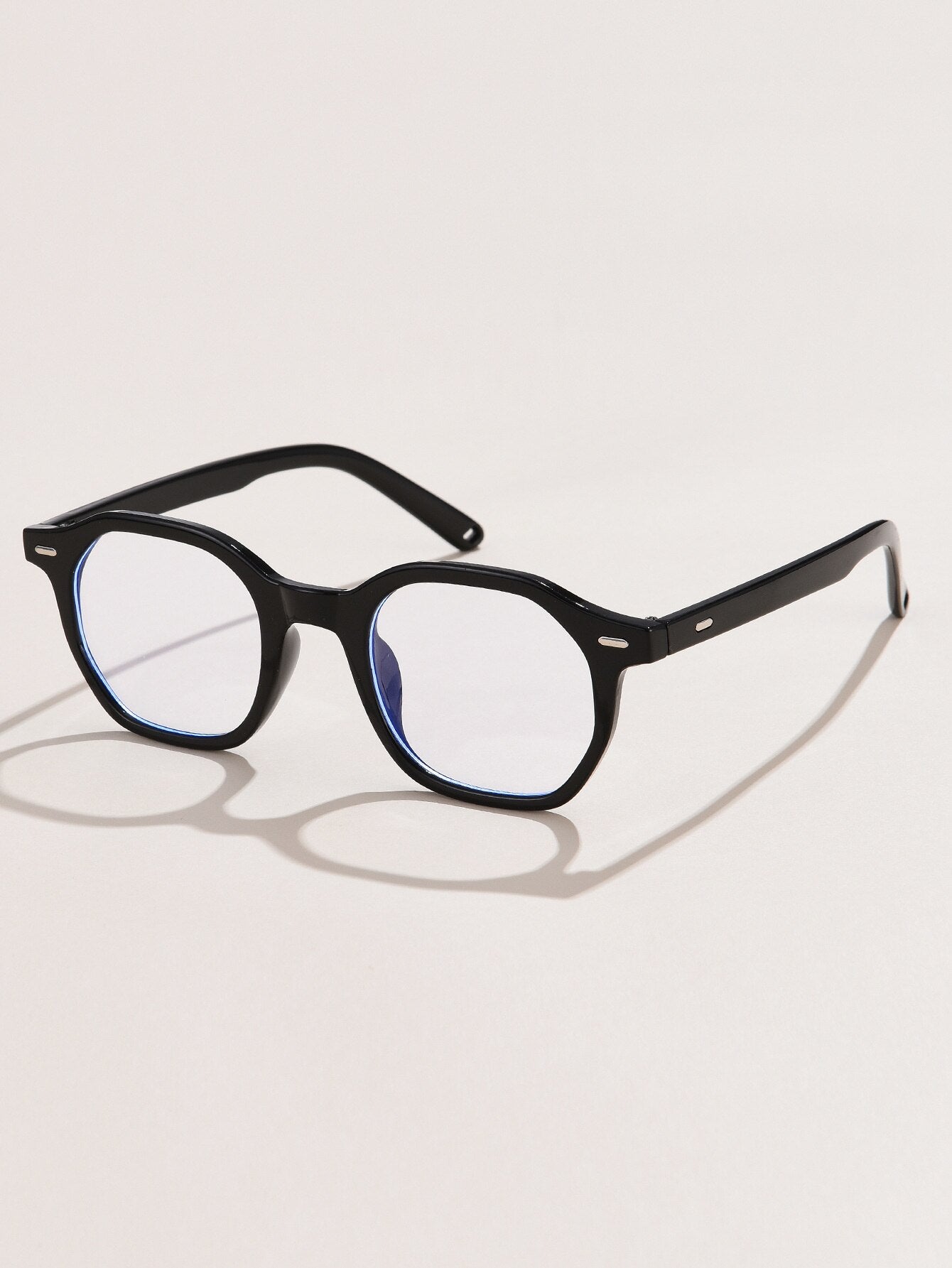 Trashy Crystal Clear Uni-Sex Round Sunglasses | Le Specs